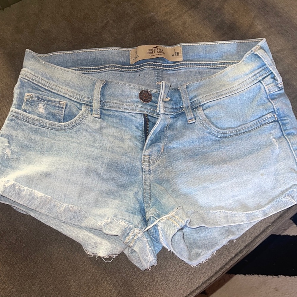 Light blue Hollister shorts , perfect condition warn once. Size 3 , low rise